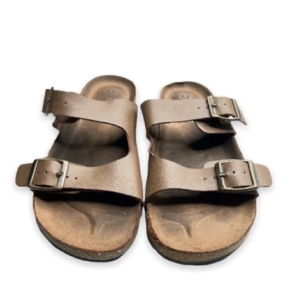 3/$15 or 5/$20 Girl’s Cat & Jack size 1 slip on footbed sandals